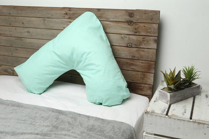 V-cushion with pillowcase in the color of your choice